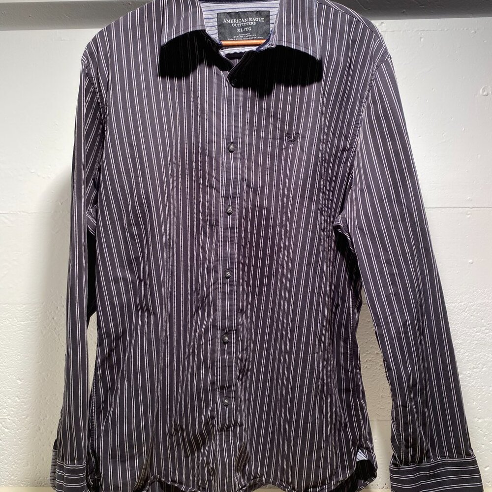 American Eagle Men's Vintage Striped Collar Button Down Shirt